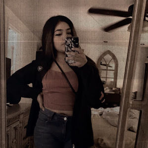 Meet your Posher, Dayanara